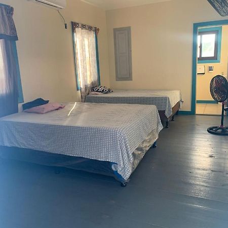 Paradise Divers Hotel Utila Kültér fotó